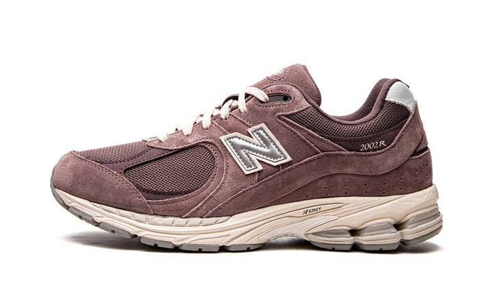 NEW BALANCE 2002R BLACK FIG
