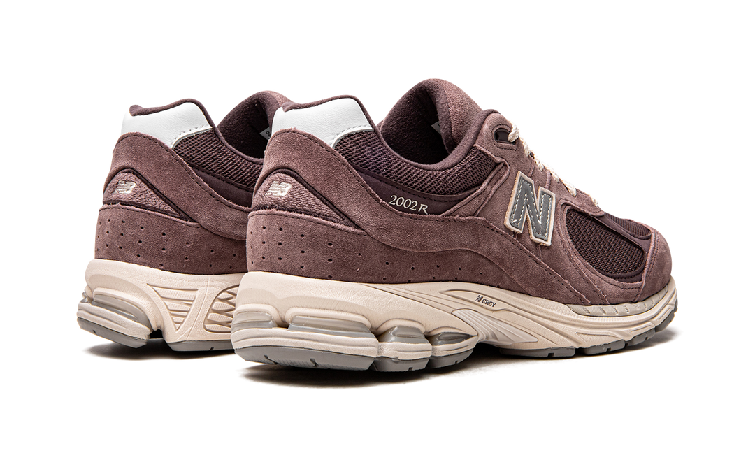 NEW BALANCE 2002R BLACK FIG