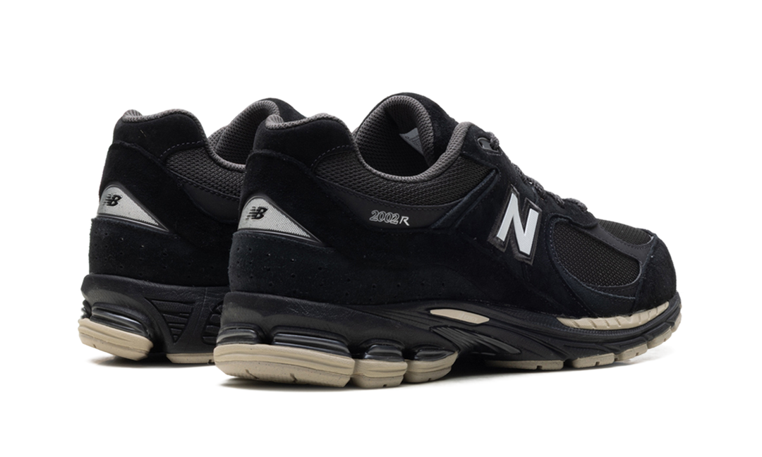 NEW BALANCE 2002R BLACK OAT