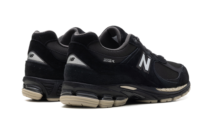 NEW BALANCE 2002R BLACK OAT