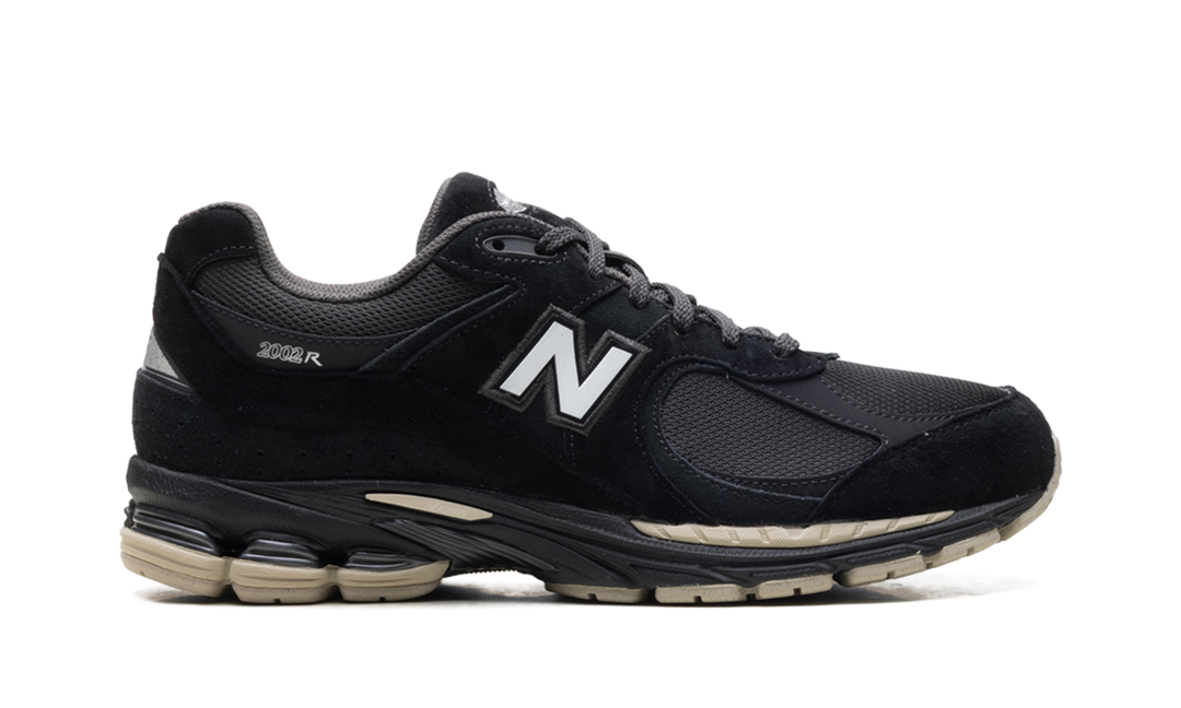 NEW BALANCE 2002R BLACK OAT
