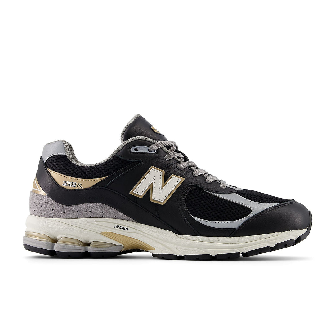 NEW BALANCE 2002R BLACK SEA SALT GOLD METALLIC