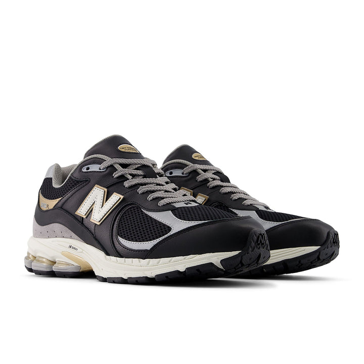 NEW BALANCE 2002R BLACK SEA SALT GOLD METALLIC