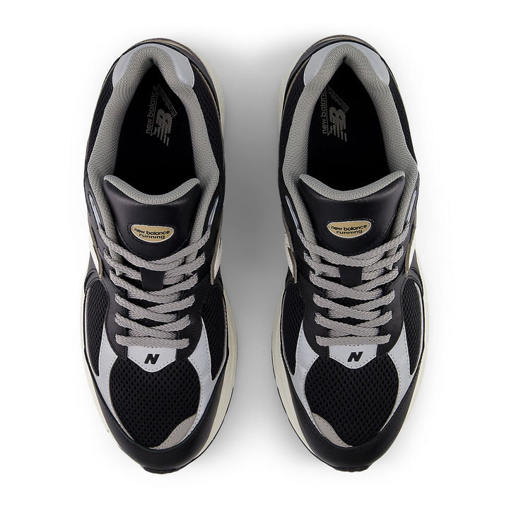 NEW BALANCE 2002R BLACK SEA SALT GOLD METALLIC