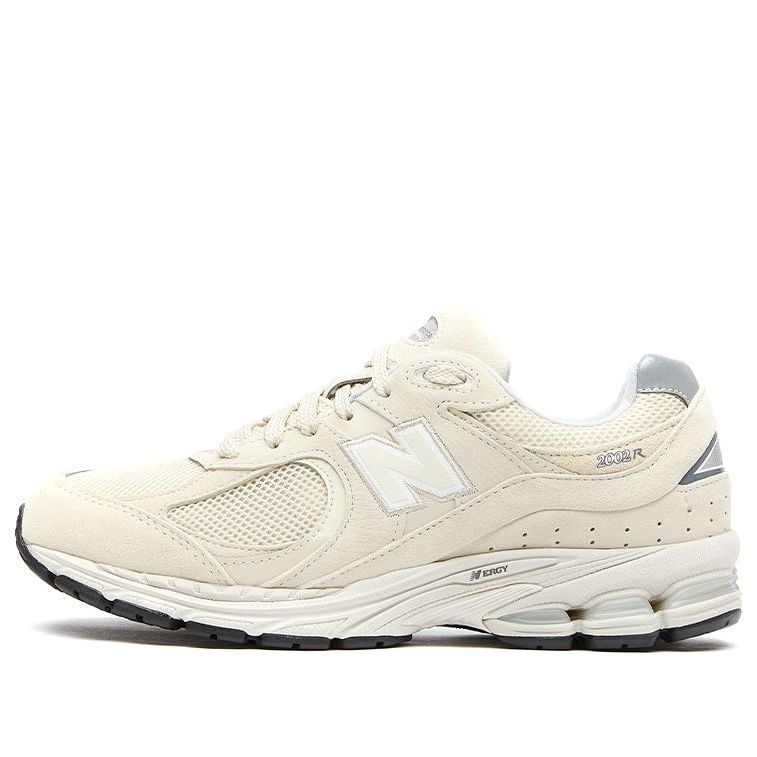 NEW BALANCE 2002R BONE LIGHT ALUMINUM — Stock 