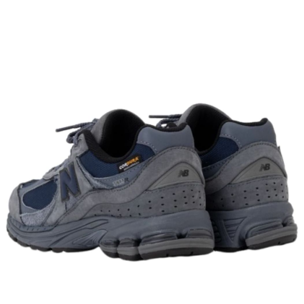 NEW BALANCE 2002R CORDURA DARK ARCTIC GRAY