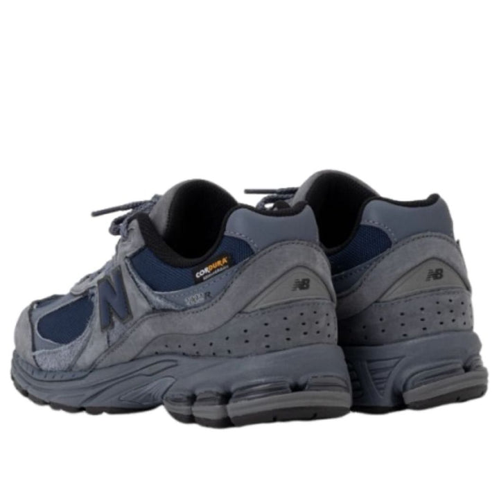 NEW BALANCE 2002R CORDURA DARK ARCTIC GRAY