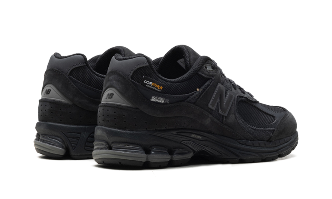 NEW BALANCE 2002R CORDURA PHANTOM BLACK