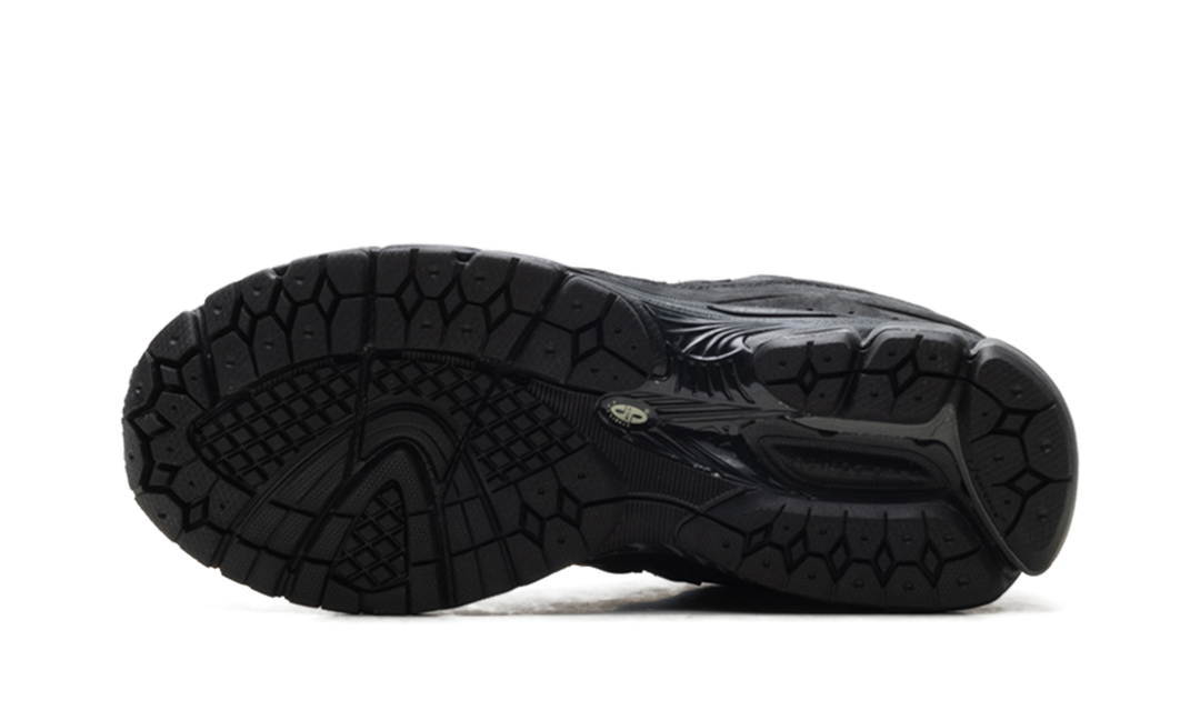 NEW BALANCE 2002R CORDURA PHANTOM BLACK
