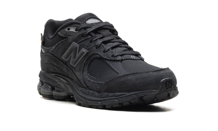 NEW BALANCE 2002R CORDURA PHANTOM BLACK