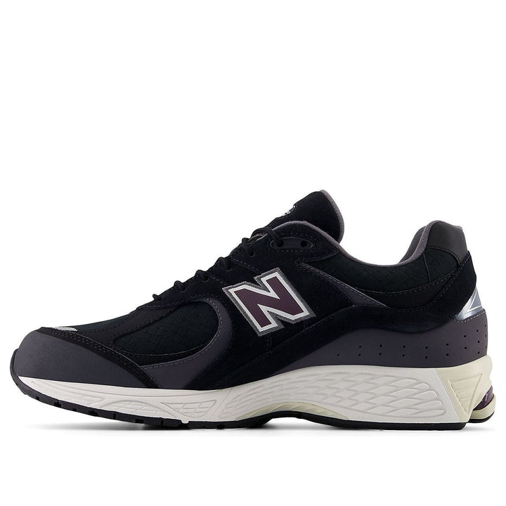 NEW BALANCE 2002R GORE-TEX INKWELL