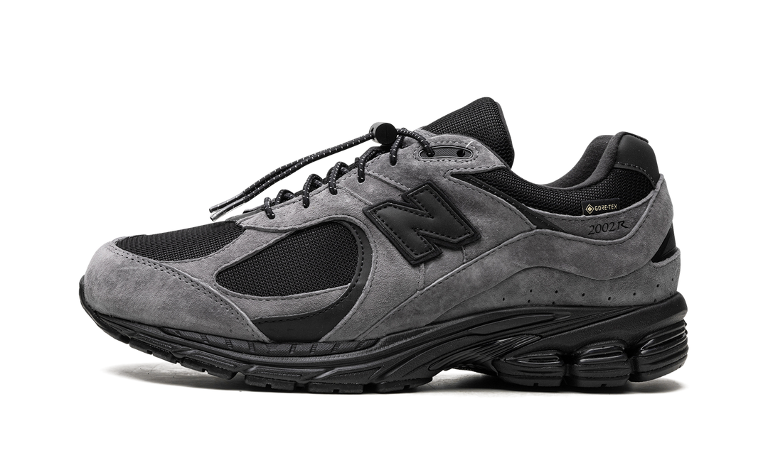 NEW BALANCE 2002R GORE-TEX X JJJJOUND CHARCOAL — Stock 