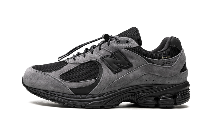 NEW BALANCE 2002R GORE-TEX X JJJJOUND CHARCOAL — Stock 