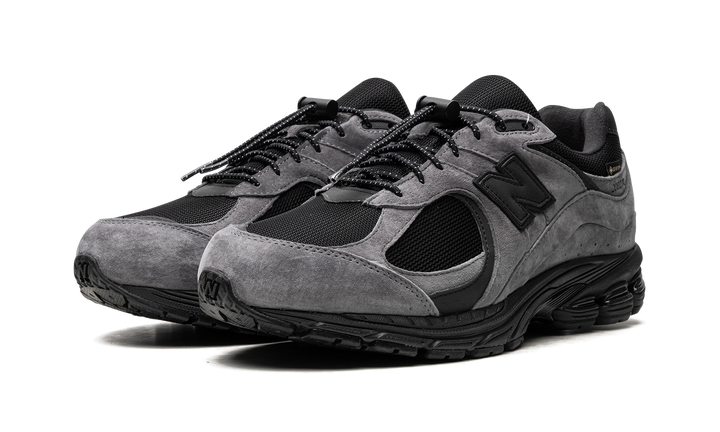 NEW BALANCE 2002R GORE-TEX X JJJJOUND CHARCOAL — Stock 
