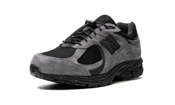 NEW BALANCE 2002R GORE-TEX X JJJJOUND CHARCOAL — Stock 
