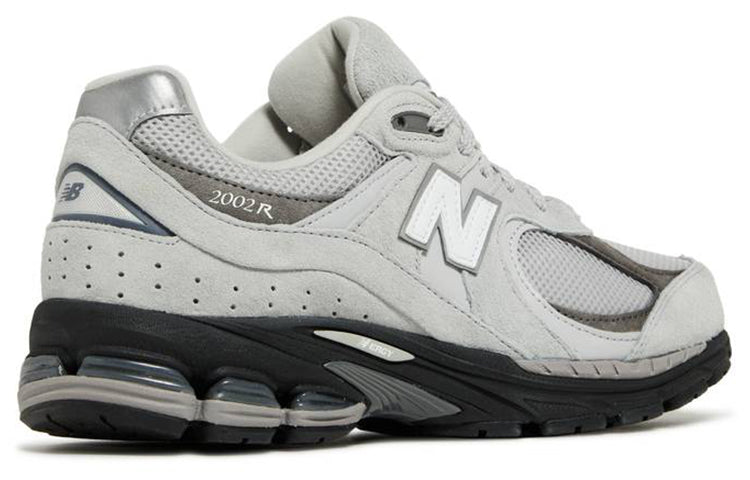 NEW BALANCE 2002R &