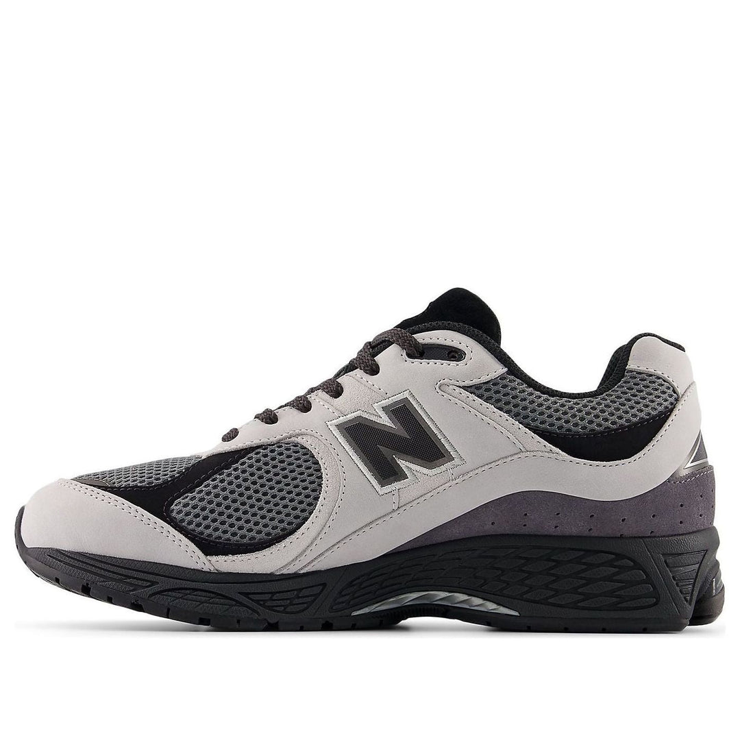 NEW BALANCE 2002R GREY MATTER CASTLEROCK
