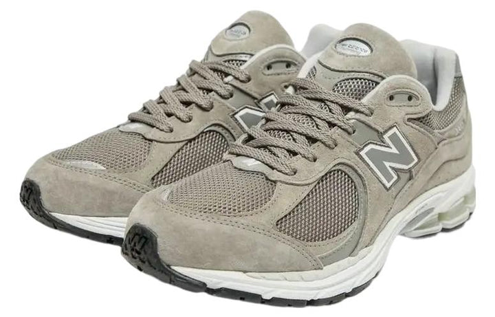 NEW BALANCE 2002R GREY WHITE