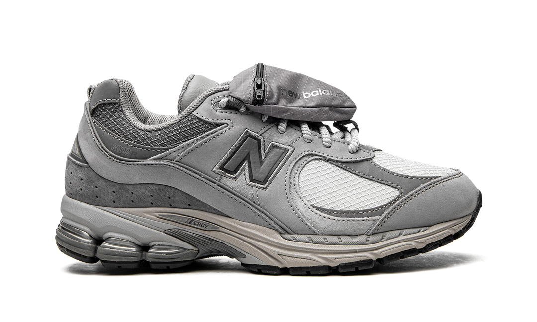 NEW BALANCE 2002R POCKET GREY