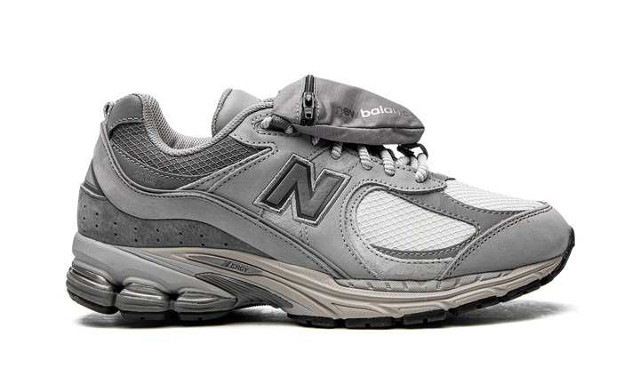 NEW BALANCE 2002R POCKET GREY