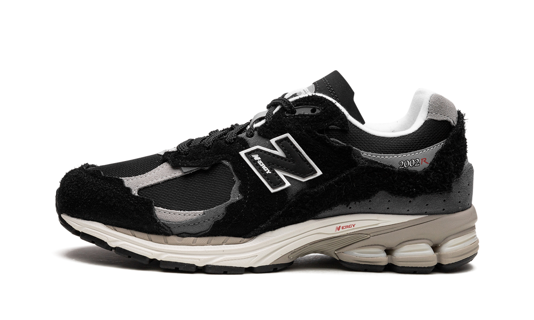NEW BALANCE 2002R &