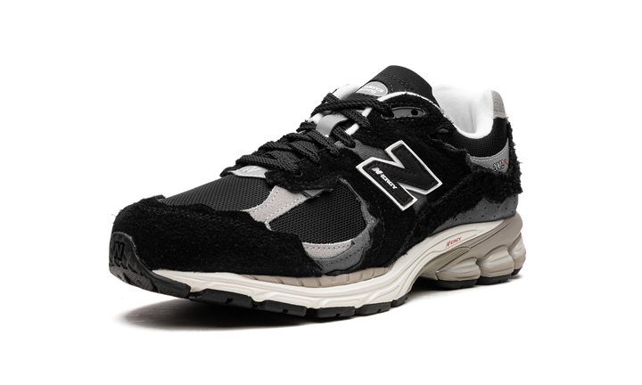 NEW BALANCE 2002R &