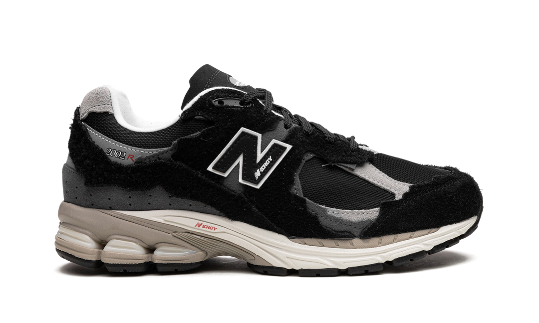 NEW BALANCE 2002R &