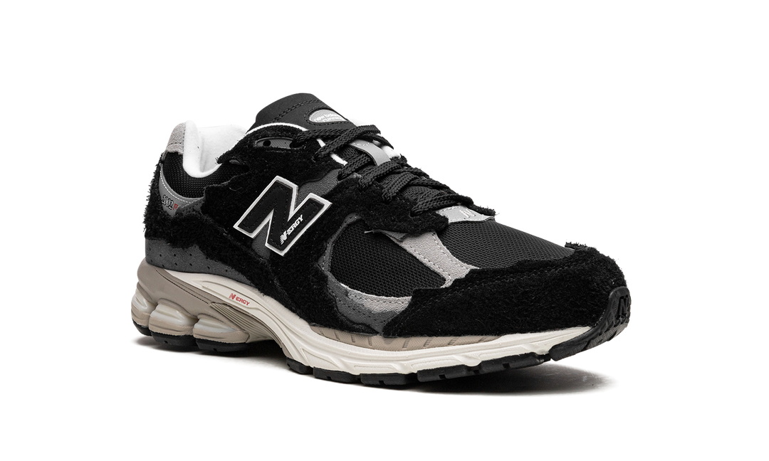 NEW BALANCE 2002R &
