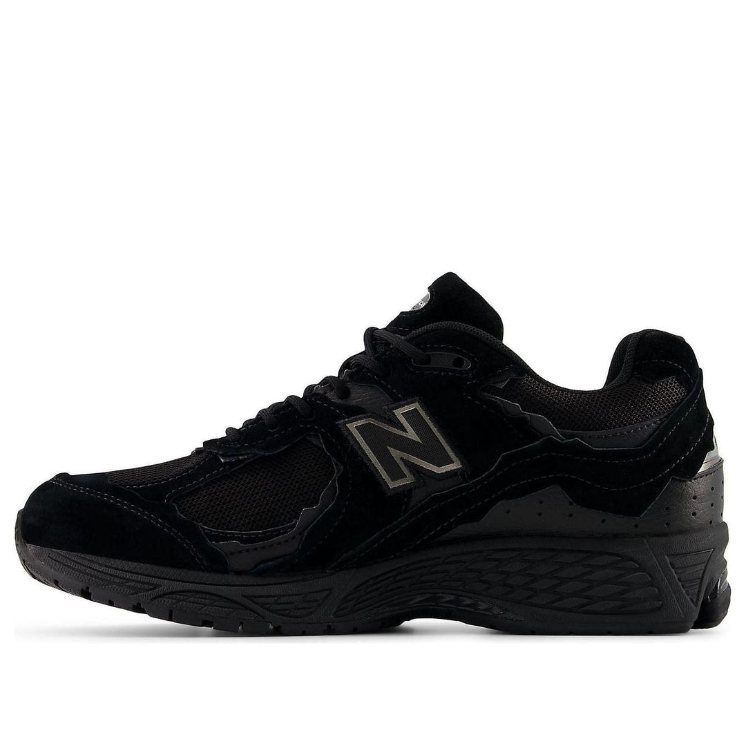 NEW BALANCE 2002R PROTECTION PACK BLACK