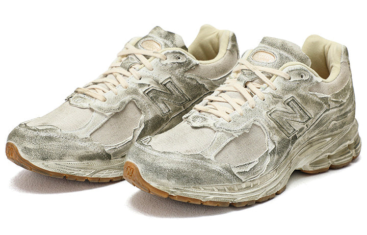 NEW BALANCE 2002R PROTECTION PACK DISTRESSED
