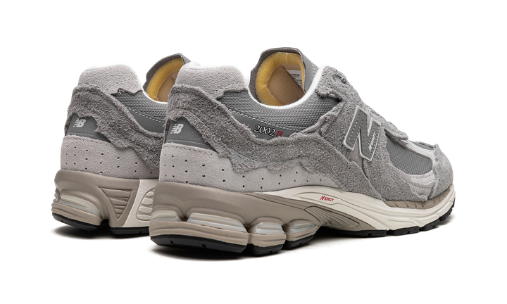 NEW BALANCE 2002R &