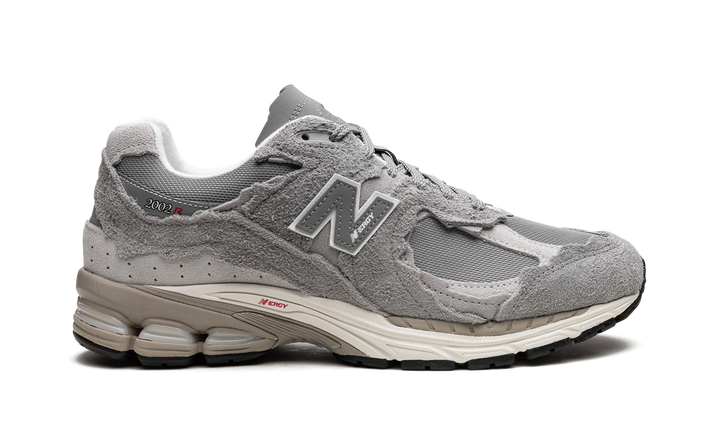 NEW BALANCE 2002R &