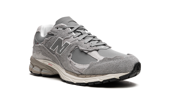 NEW BALANCE 2002R &