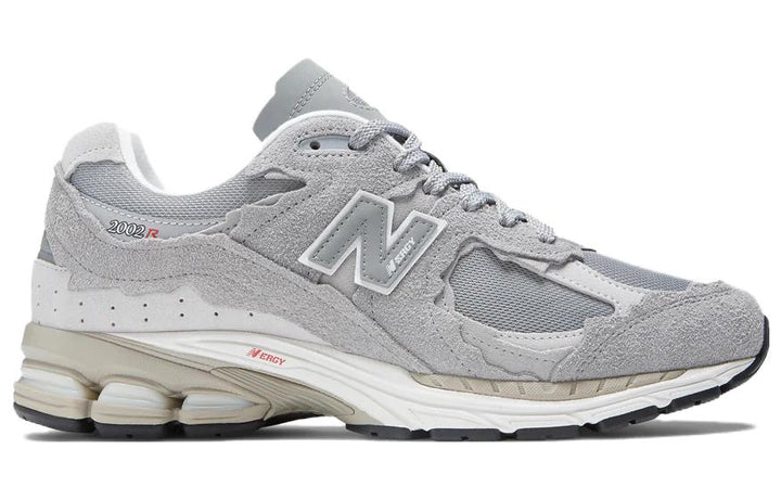 NEW BALANCE 2002R &