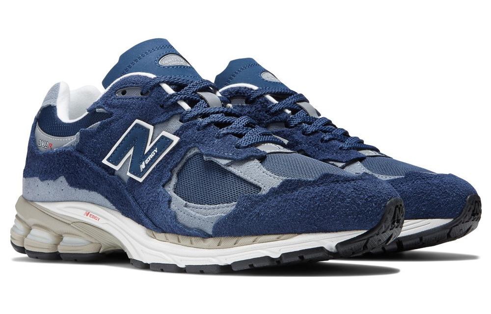 NEW BALANCE 2002R &