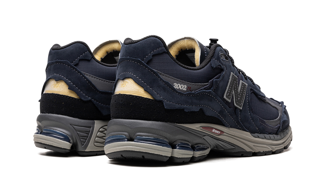 NEW BALANCE 2002R RIPSTOP PROTECTION PACK NAVY — Stock 
