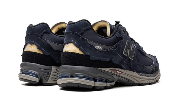 NEW BALANCE 2002R RIPSTOP PROTECTION PACK NAVY — Stock 