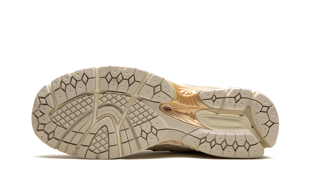NEW BALANCE 2002R RIPSTOP PROTECTION PACK SAIL