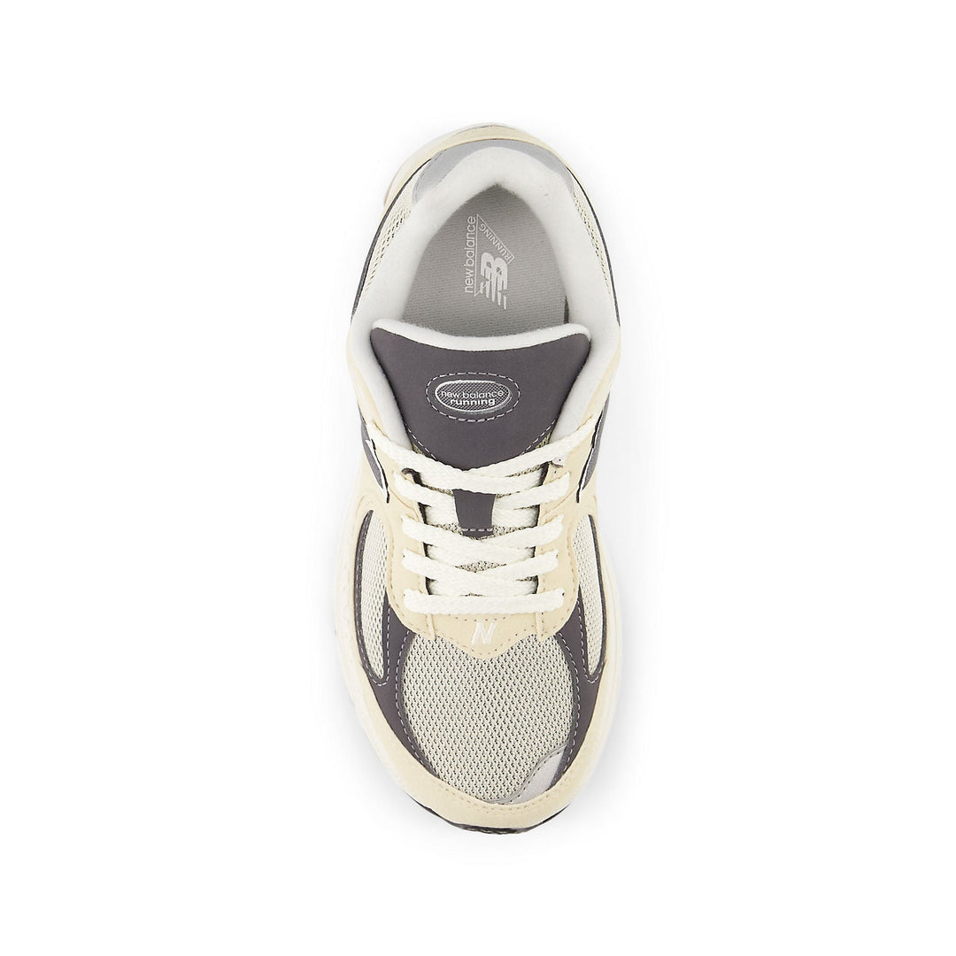NEW BALANCE 2002R SANDSTONE MAGNET GS — Stock 