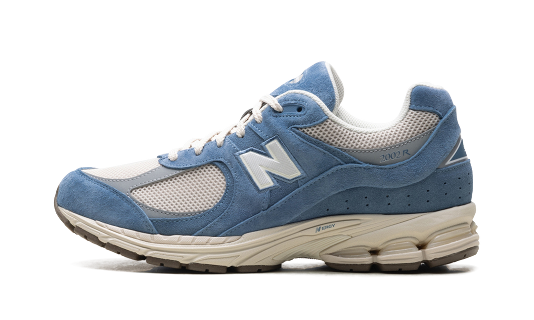 NEW BALANCE 2002R &