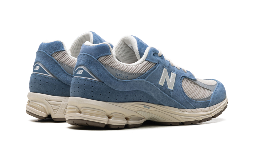 NEW BALANCE 2002R &