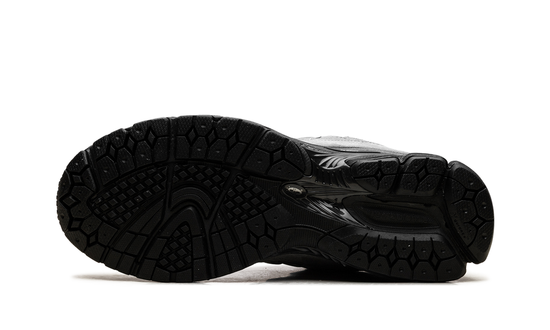NEW BALANCE 2002R SLATE GREY BLACK SILVER