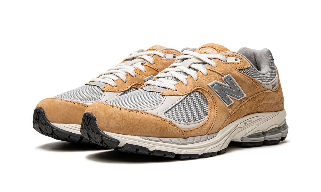 NEW BALANCE 2002R SWEET CARAMEL