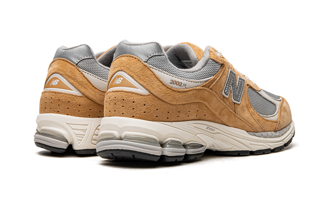 NEW BALANCE 2002R SWEET CARAMEL