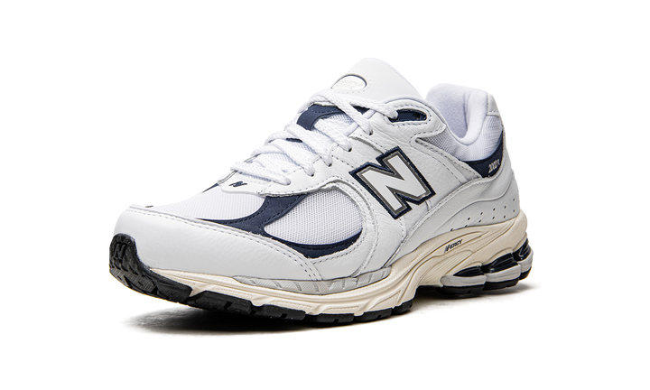 NEW BALANCE 2002R &