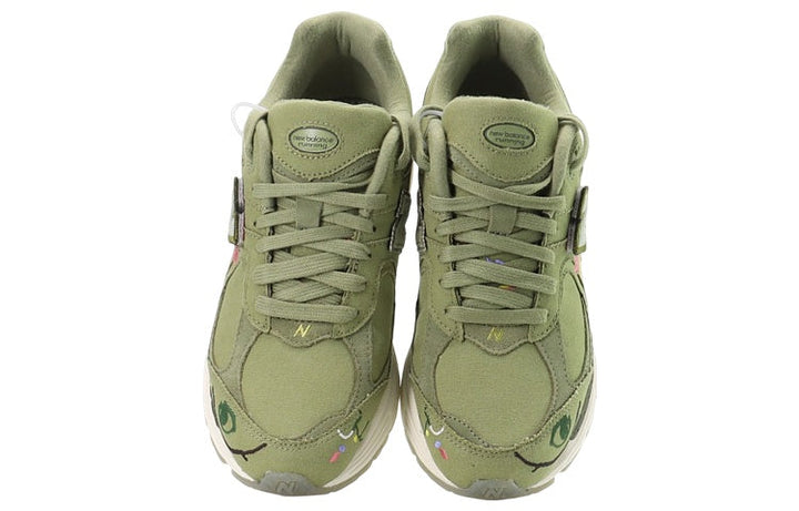 NEW BALANCE 2002R X BRYANT GILES WHAT NOW