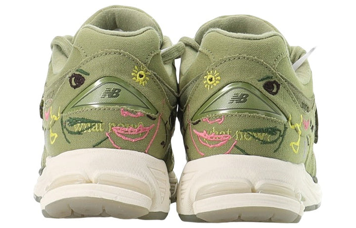 NEW BALANCE 2002R X BRYANT GILES WHAT NOW