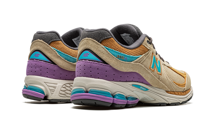 NEW BALANCE 2002R X J.CREW INCENSE