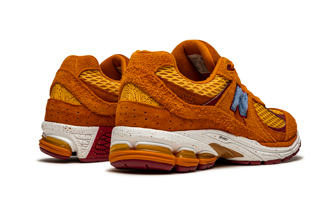 NEW BALANCE 2002R X SALEHE BEMBURY ORANGE — Stock 