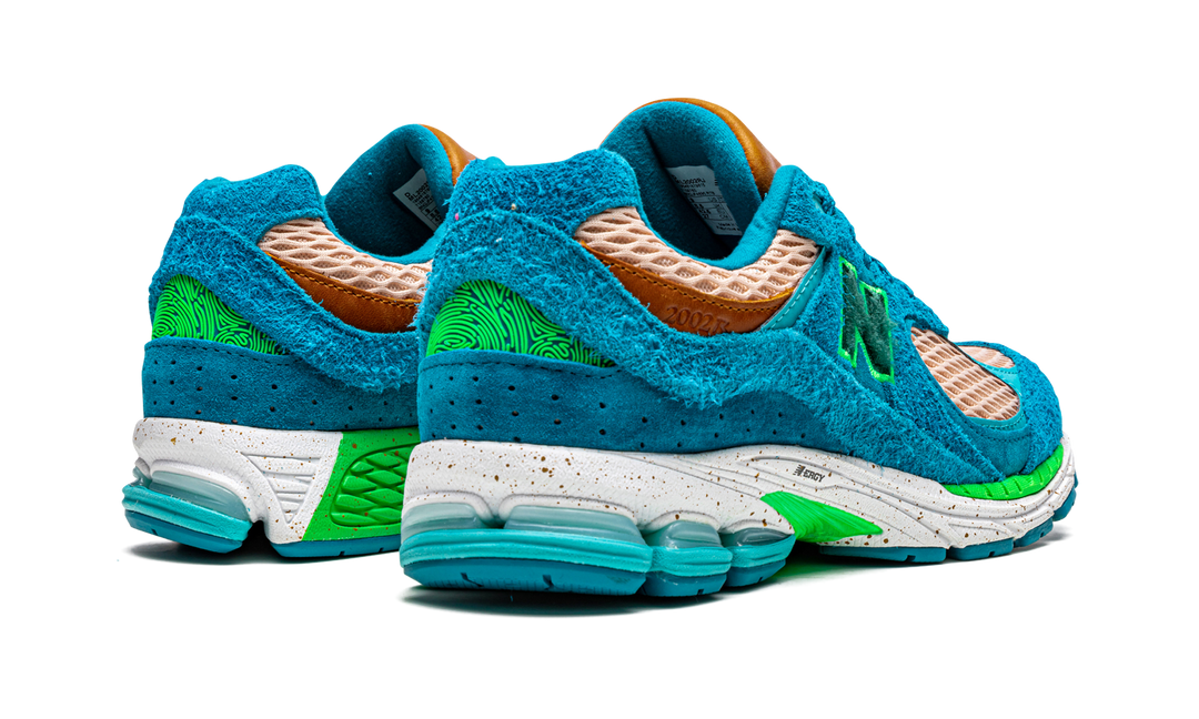 NEW BALANCE 2002R X SALEHE BEMBURY WATER BE THE GUIDE
